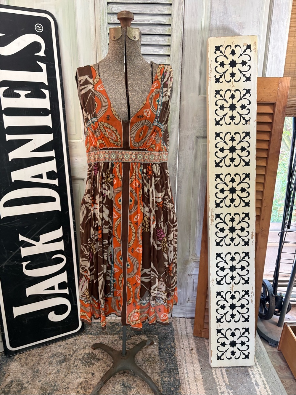 Sleeveless V-Neck Boho Midi Dress in Orange and Brown